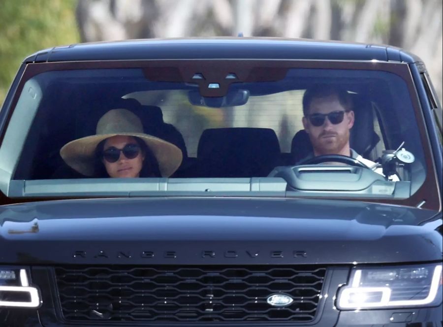 Harry und Meghan Markle düsen mit Mami Doria auf dem Rücksitz durch Montecito. (Archivbild)