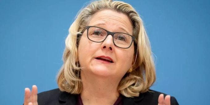 Svenja Schulze (SPD), Bundesministerin für Umwelt, Naturschutz und nukleare Sicherheit, stellt zum zehnten Jahrestag der Nuklearkatastrophe von Fukushima ein Papier zur Vollendung des Atomausstiegs vor. Svenja Schulze
