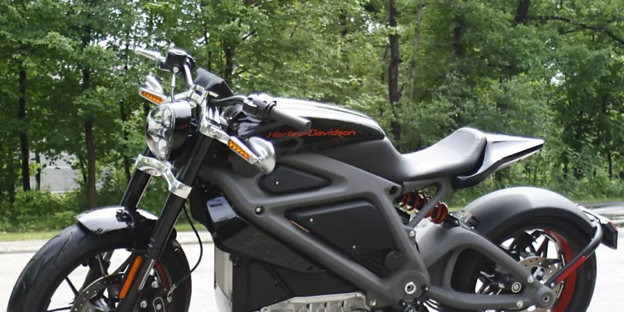 Eine elektrisch angetriebene Harley-Davidson aus dem Jahr 2014. Harley-Davidson will künftig stärker auf Elektromotorräder setzen. (Archivbild)