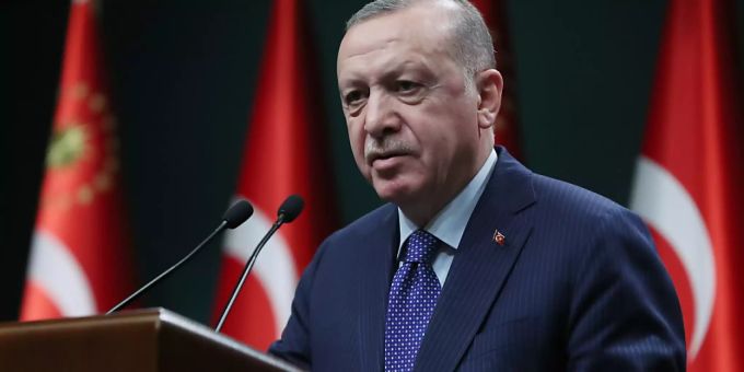 Der türkische Präsident Recep Tayyip Erdogan verschärft angesichts steigender Neuinfektionen die Massnahmen zur Eindämmung des Coronavirus. (Archivbild) Corona Türkei