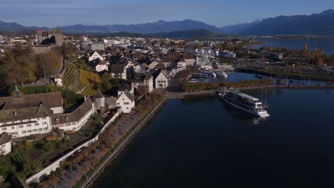 Rapperswil-Jona SG aus der Vogelperspektive. rapperswil