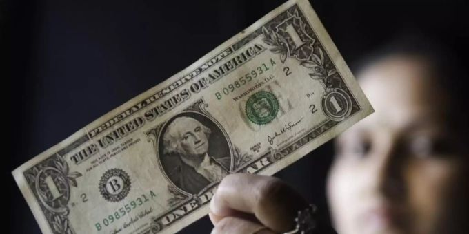In den USA schwächt sich die Inflation weiter ab – entgegen den Prognosen. (Symbolbild) inflation usa