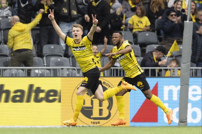YBs Lewin Blum bejubelt sein Tor zum 1:0 im Spiel gegen den FCZ. YB