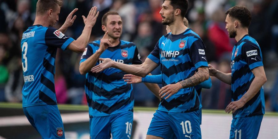 Heidenheim legte mit einem Sieg in Hannover im Aufstiegsrennen vor.