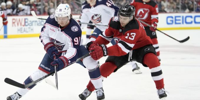 Nico Hischier arbeitet auch defensiv mit – nun folgt der Lohn. Nico Hischier