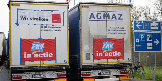 Auf der Raststätte Gräfenhausen streiken die Lastwagenfahrer weiter. Auf der Raststätte Gräfenhausen streiken die Lastwagenfahrer weiter.