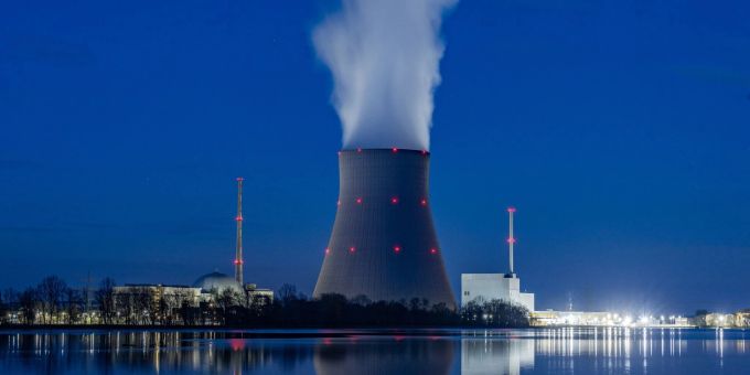 Berlin - Umfrage: Fast zwei Drittel gegen AKW-Abschaltung