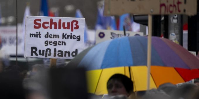 Mit AfD & Wagenknecht - Plante der Kreml eine Partei in Deutschland?