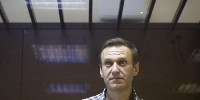 ARCHIV - Kremlkritiker Alexej Nawalny muss laut den bisherigen Urteilen bis 2032 im Gefängnis sitzen. Foto: Alexander Zemlianichenko/AP/Archiv ARCHIV - Kremlkritiker Alexej Nawalny muss laut den bisherigen Urteilen bis 2032 im Gefängnis sitzen. Foto: Alexander Zemlianichenko/AP/Archiv