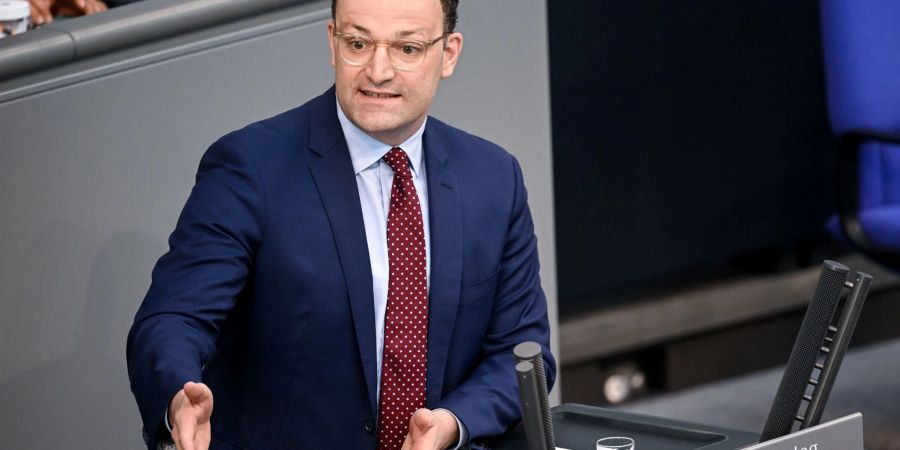 Jens Spahn (CDU/CSU) bei einer Rede im Deutschen Bundestag.
