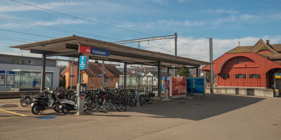 Der Bahnhof der Gemeinde Dachsen.