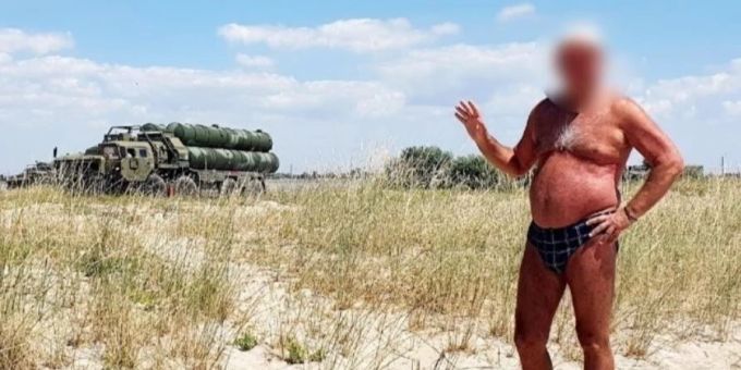 Ferienfoto-Fail - Russen-Touri verrät Luftwaffen-Standort auf Krim