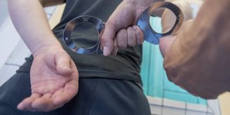 Im Schrank versteckt! - Zwei Männer in Winterthur ZH verhaftet