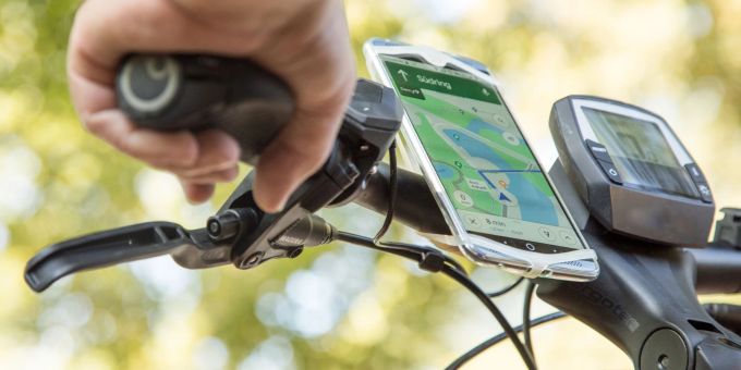 Wer mit dem Fahrrad unterwegs ist und eine Route sucht, kann auf Google Maps zurückgreifen. Wer mit dem Fahrrad unterwegs ist und eine Route sucht, kann auf Google Maps zurückgreifen.