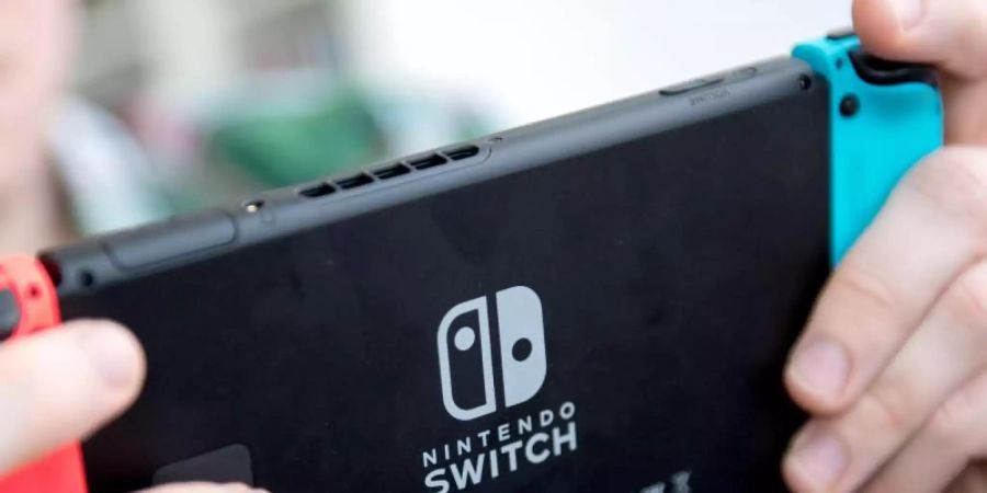 Auch auf Nintendos Switch-Konsole läuft das populäre Spiel «Animal Crossing». Foto: Andrea Warnecke/dpa-tmn/dpa