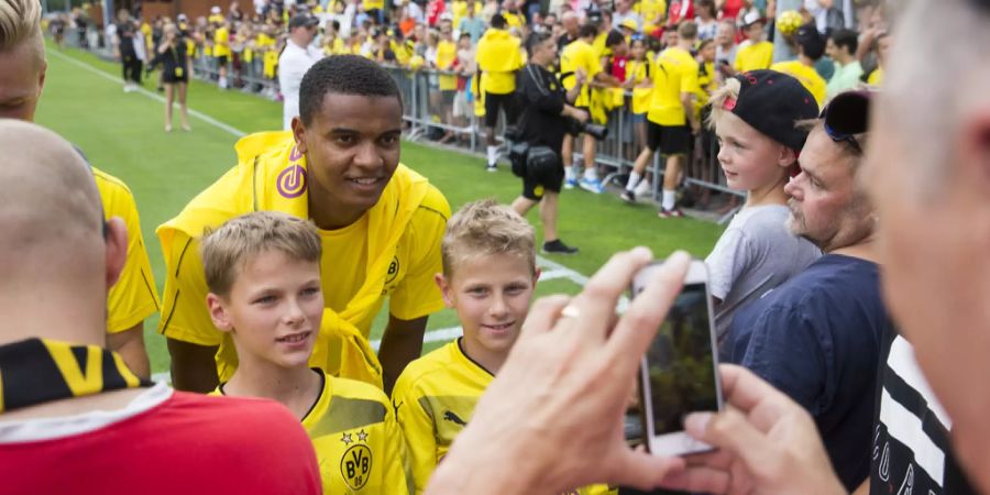 BVB Akanji