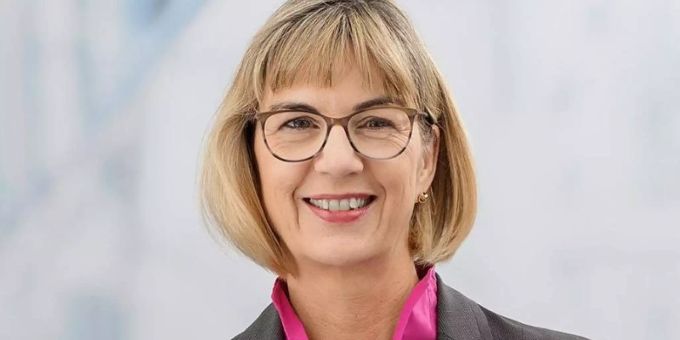 Dr. Susanne Johna, Vorsitzende des Ärzteverbandes Marburger Bund, spricht sich für die Maskenpflicht aus. Foto: LÄK Hessen/Marburger Bund - Bundesverband/obs/Archivbild maskenpflicht