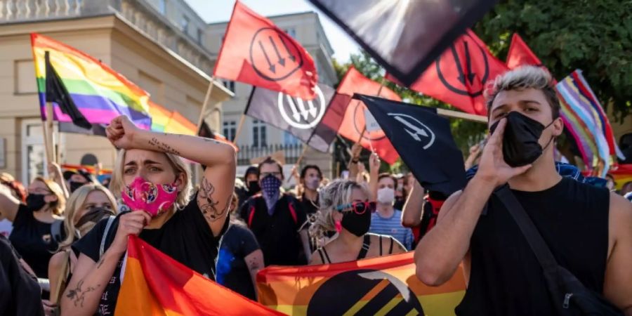 Demonstranten in Warschau