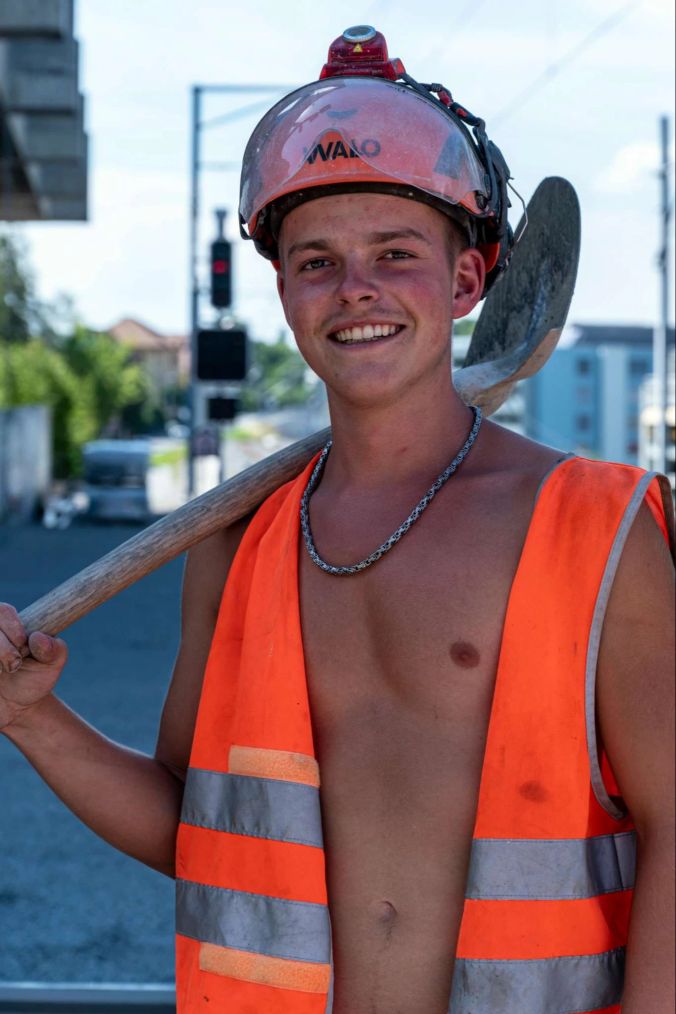 Micha Seewer ist Strassenbauer EFZ