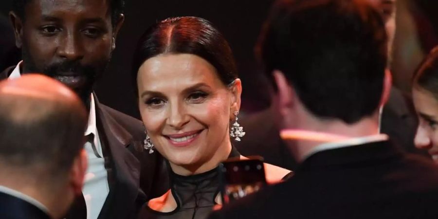 Juliette Binoche hat ein Faible für Männer, die kochen können. Foto: Britta Pedersen/dpa-Zentralbild Pool/dpa