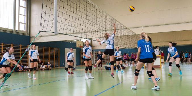 Hart aber fair: Olten (in weiss) gegen Volley Seetal