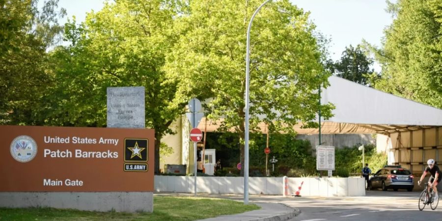 Eingang zum US-Hauptquartier für Europa in Stuttgart