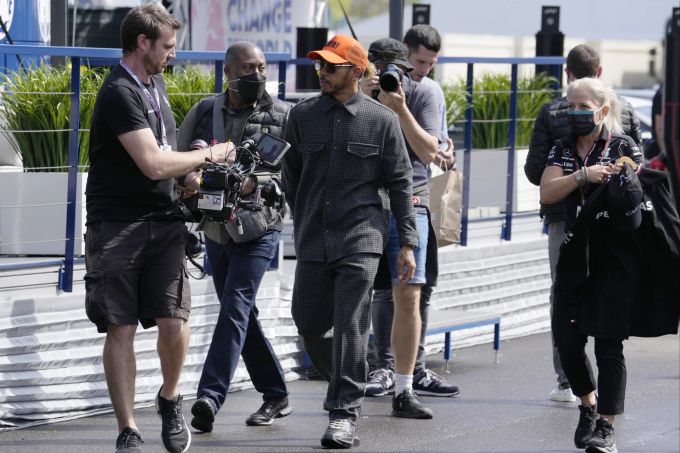 Lewis Hamilon (Mercedes) im Rahmen des Imola-GP der Formel 1. Lewis Hamilton Mercedes Imola