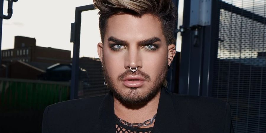 Adam Lambert ist aktuell mit der Band Queen auf Tour.