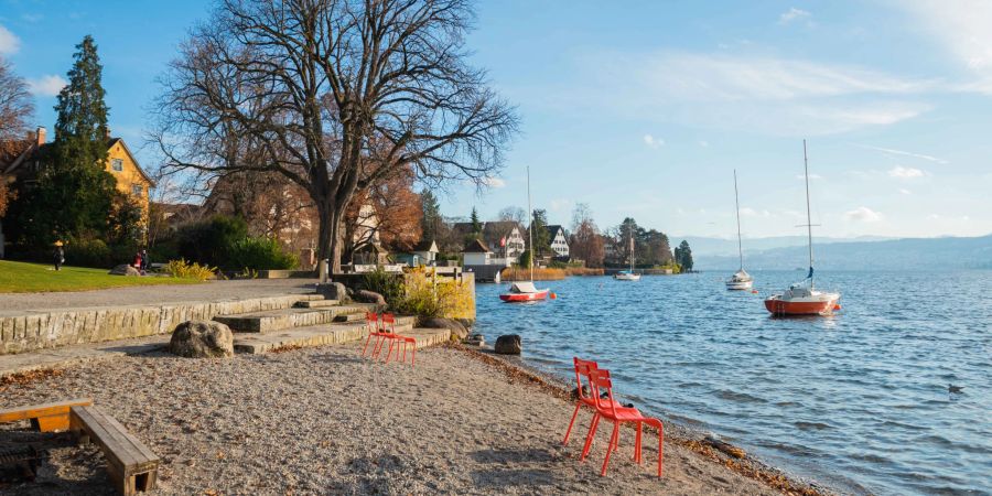 Der Park Hornanlage in Küsnacht (ZH) am Zürichsee.