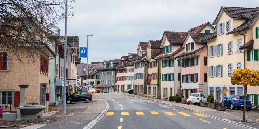 Die Hauptstrasse in Schmerikon.