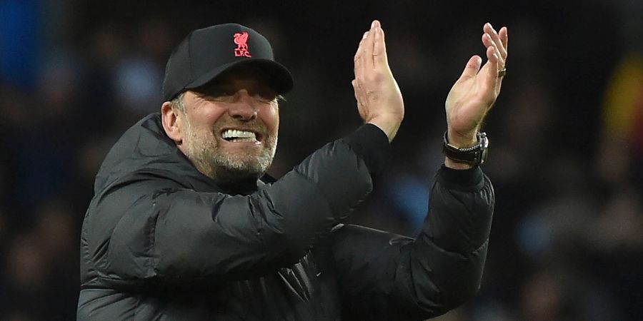 Liverpools Trainer Jürgen Klopp hofft im Fernduell um die Meisterschaft auf einen Fehler von Manchester City.