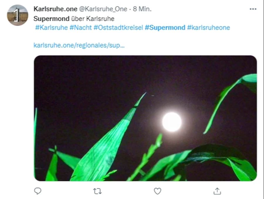 Der Supermond über Karlsruhe.