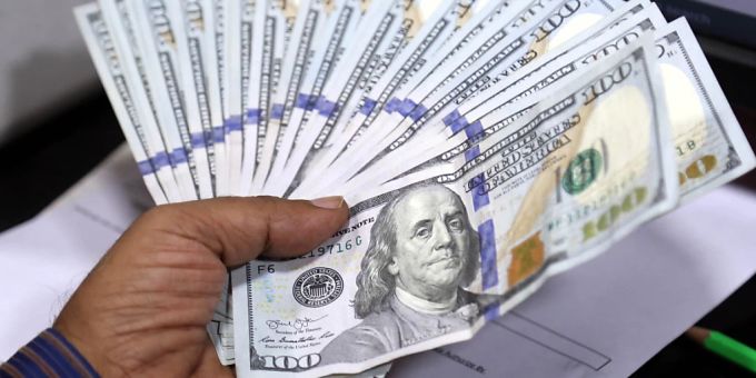 Die beiden Schweizer fälschten ausschliesslich Dollar-Noten. (Symbolbild) dollar