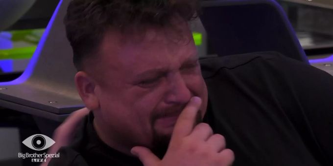 Freiwilliges Aus? - «Big Brother»: Menowin hat Angst um seine Familie