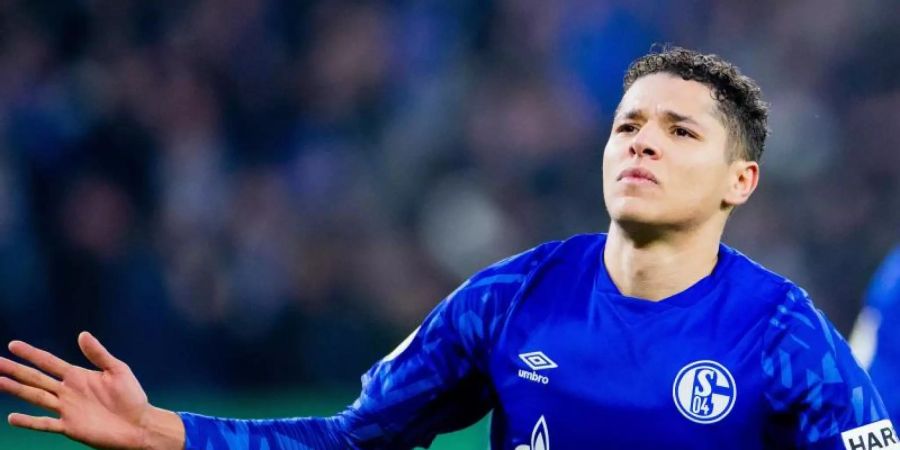 Ist von seinem Verein FC Schalke 04 mit einer empfindlichen Geldstrafe belegt worden: Amine Harit. Foto: Rolf Vennenbernd/dpa