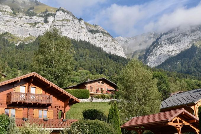 Chalets gehören zu den beliebtesten Ferienwohnungen in der Schweiz. (Symbolbild) Chalets