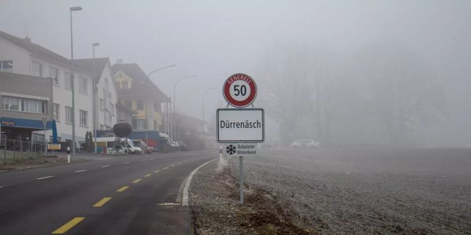 Ortsschild in Dürrenäsch. Ortsschild in Dürrenäsch.