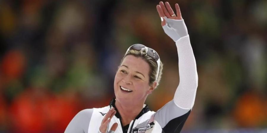 Claudia Pechstein nimmt zum 22. Mal an einer Eisschnelllauf-EM teil. Foto: Peter Dejong/AP/dpa
