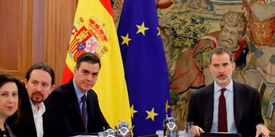 Spaniens Vize-Regierungschef Iglesias (l) im März in Madrid