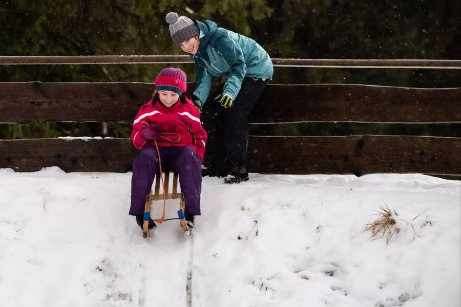 Kinder im Schnee