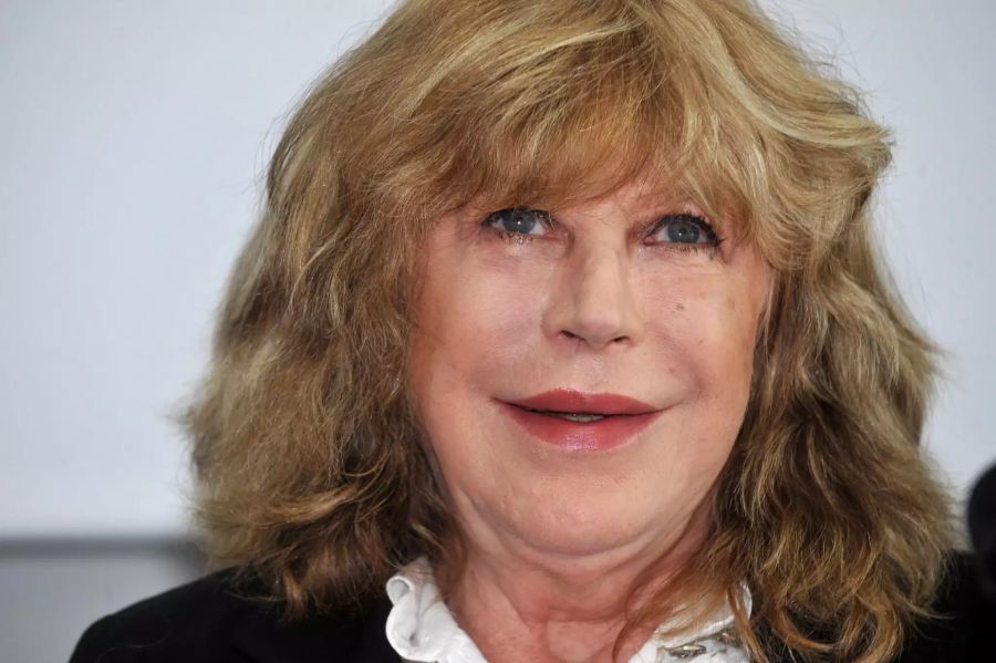 Marianne Faithfull mit Covid-19 im Krankenhaus