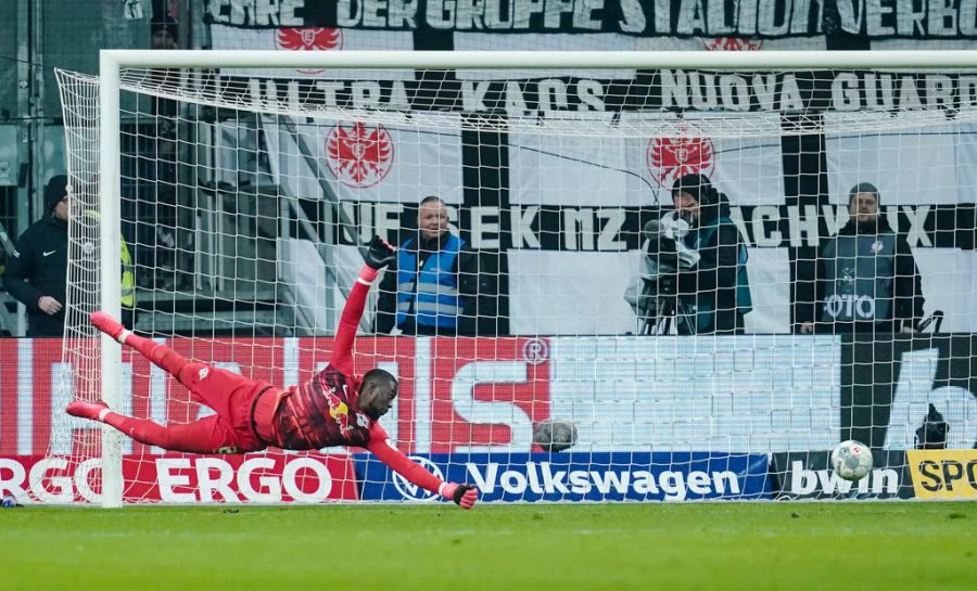 Yvon Mvogo ist bei RB Leipzig nur zweite Wahl auf der Torwartposition.