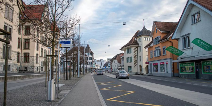 Das Dorfzentrum von Reinach.