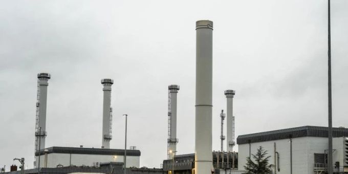 Die Anlage des Erdgasspeichers der Astora GmbH in Rehden, der grösste Speicher in Westeuropa. Die Astora GmbH ist eine Tochtergesellschaft des russischen Energiekonzerns Gazprom. Foto: Mohssen Assanimoghaddam/dpa Die Anlage des Erdgasspeichers der Astora GmbH in Rehden, der grösste Speicher in Westeuropa. Die Astora GmbH ist eine Tochtergesellschaft des russischen Energiekonzerns Gazprom. Foto: Mohssen Assanimoghaddam/dpa