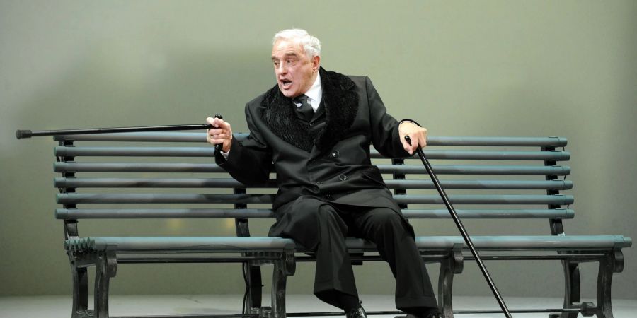 Michael Degen Stücke «Heldenplatz» im Theater in der Josefstadt in Wien. Degen drehte nicht nur Filme, sondern stand auch gern auf der Bühne.