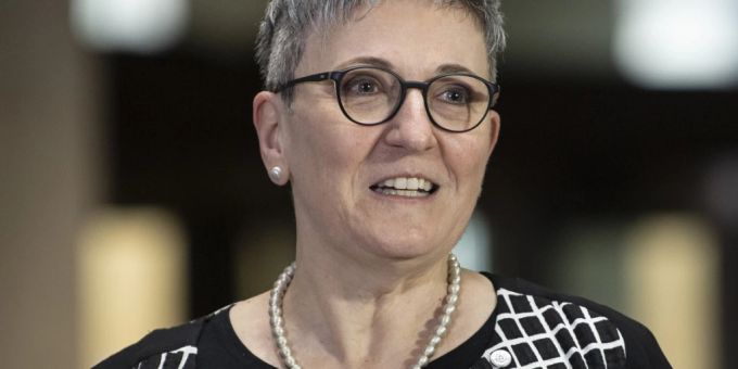 Laut Nicoletta della Valle, Direktorin im Bundesamt für Polizei (Fedpol), hat die Zahl der Drohungen gegen öffentliche Personen in der Schweiz massiv zugenommen. (Archivbild) Nicoletta della Valle