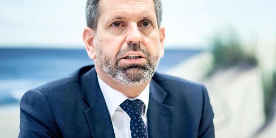 Niedersachsens Energie- und Umweltminister Olaf Lies (SPD) und seine Amtskollegen schauen auf diejenigen, die von den hohen Energiepreisen besonders betroffen sind. Foto: Hauke-Christian Dittrich/dpa