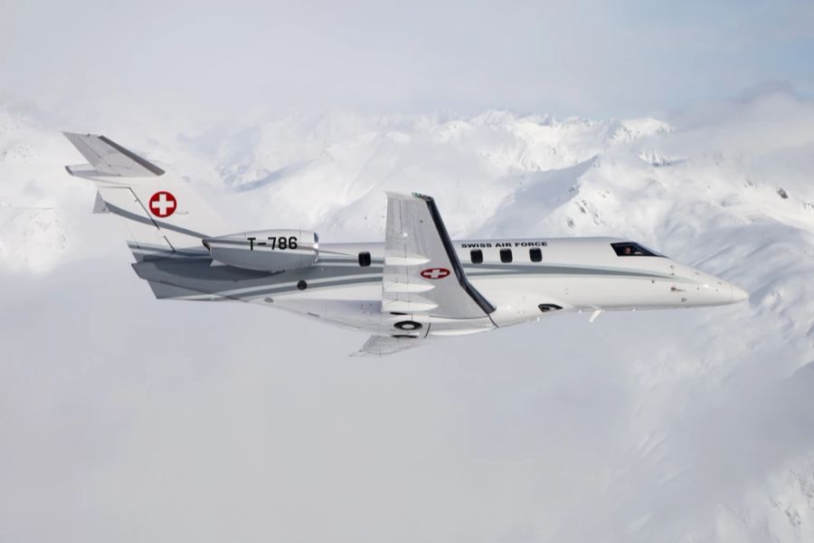 Der neue PC-24 Super Versatile Jet bei seinem Übergabeflug an den Bundesrat am Montag, 18. Februar 2019.