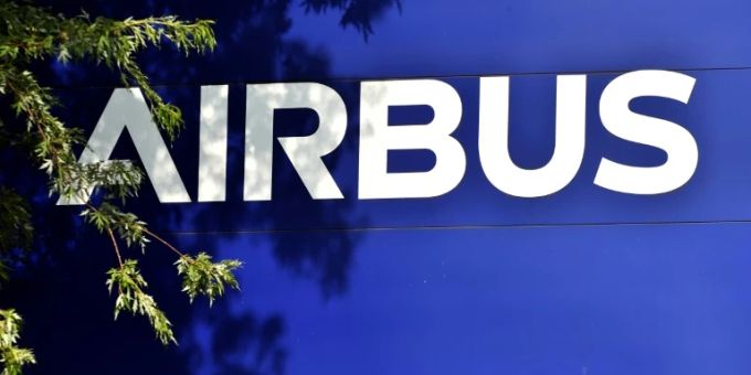 Airbus ist ein europäischer Flugzeughersteller von Verkehrsflugzeugen. Airbus