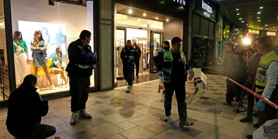 Polizisten am Tatort in Beerscheba